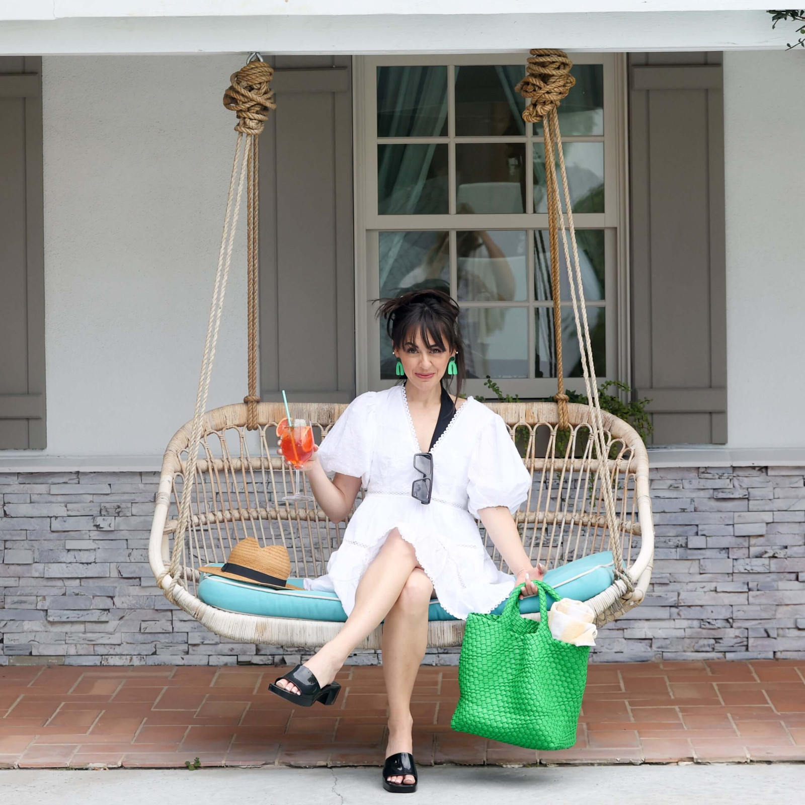 White Puff-Sleeve Dress for Effortless Resort Casual White Puff-Sleeve Dress for Effortless Resort Casual — Palm Springs Outfits 2027