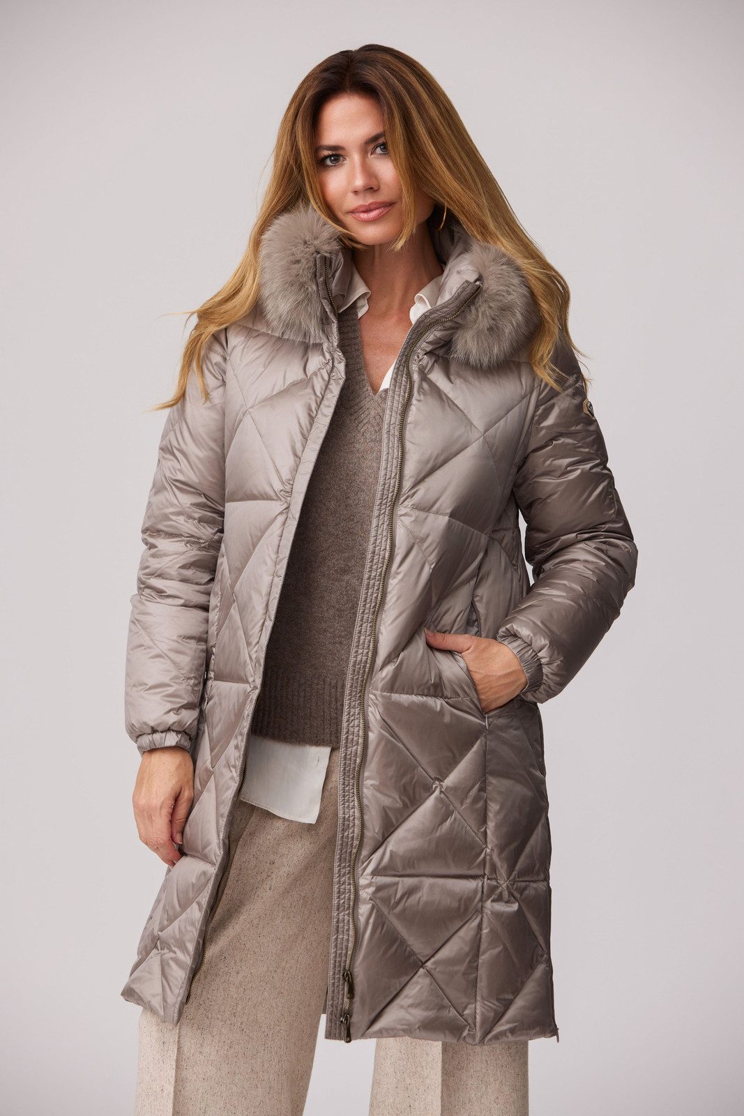 Cozy Winter Elegance: Quilted Puffer with Faux Fur Collar Cozy Winter Elegance: Quilted Puffer with Faux Fur Collar — Winter Family Photo Outfits 2027
