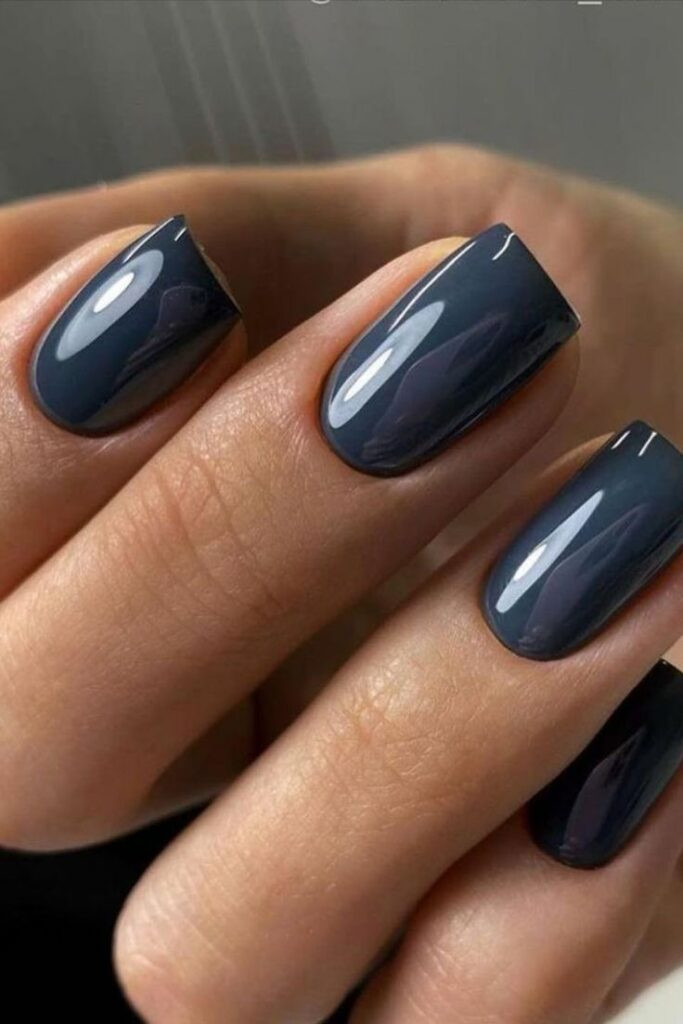 One Hand Close-Up Visual Idea One Hand Close-Up Visual Idea — Winter Nails 2027