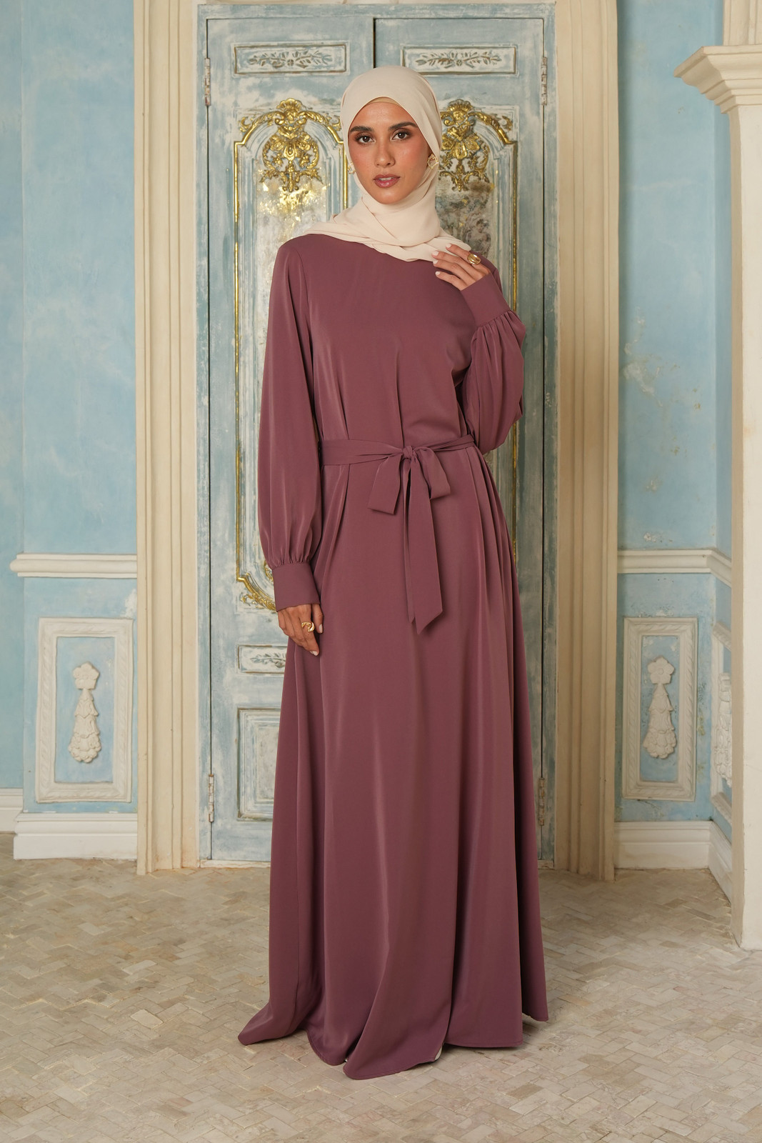 Mauve Long-Sleeve Dress with Belted Waist Mauve Long-Sleeve Dress with Belted Waist — Hijab Outfits 2027