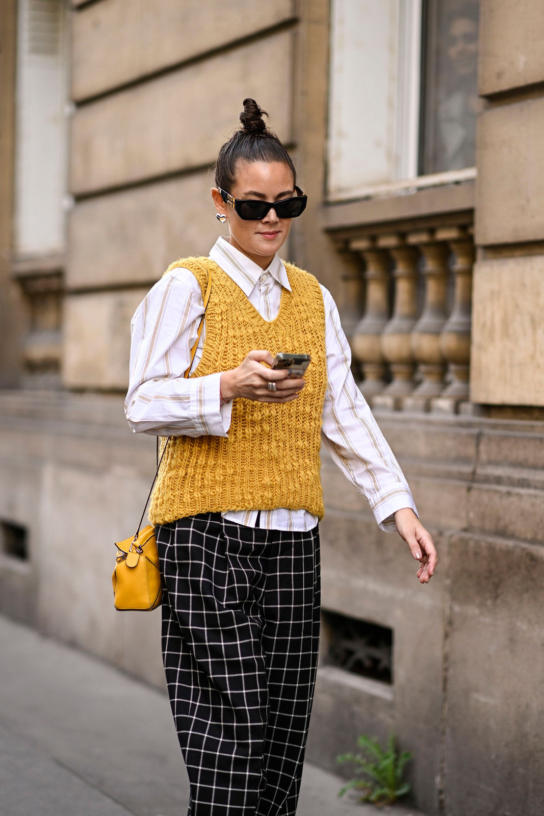 Mustard Yellow Chunky Knit Vest for Casual Flair Mustard Yellow Chunky Knit Vest for Casual Flair — Vests 2027