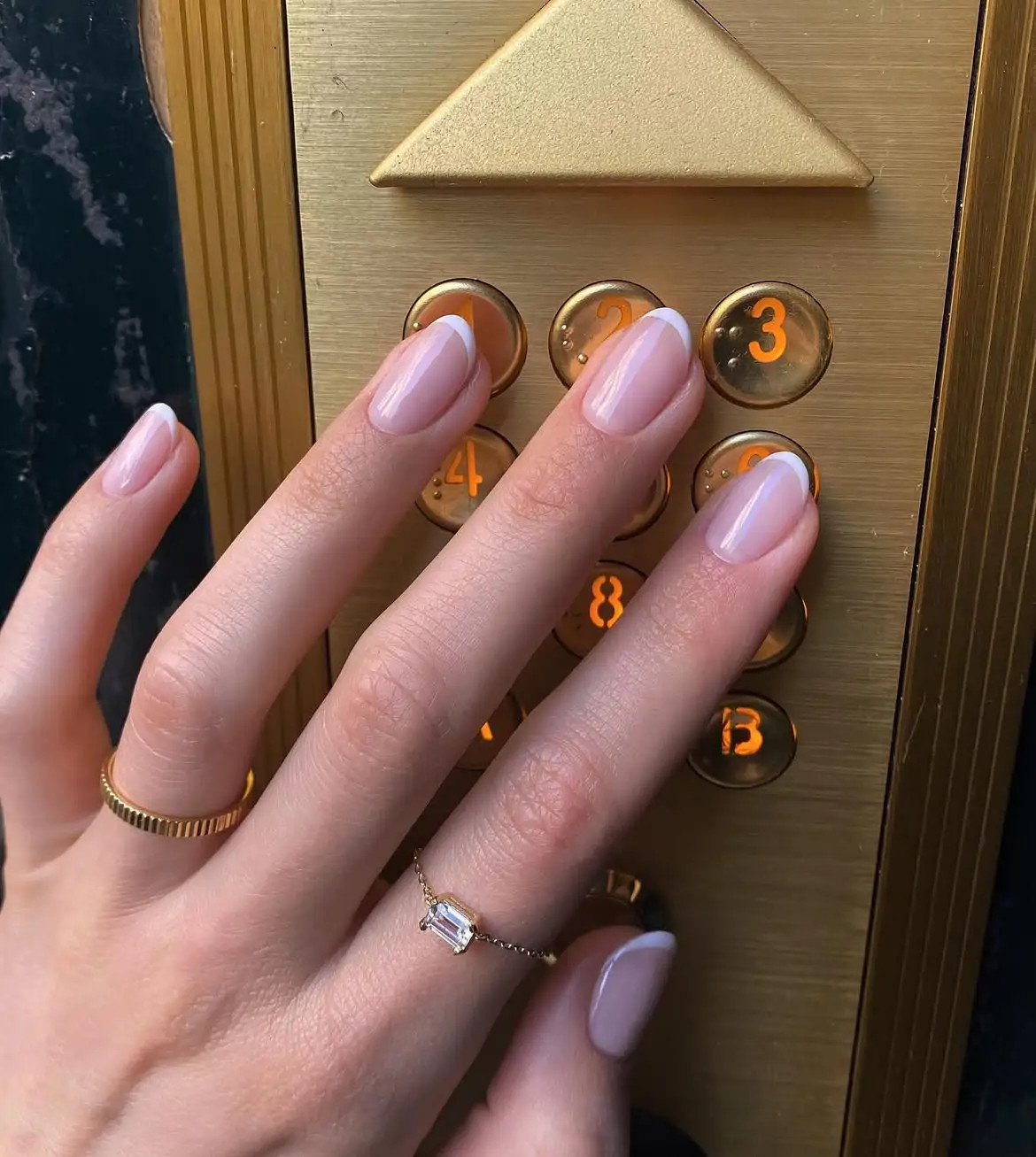 Dark Brown French Tip Round Nails Dark Brown French Tip Round Nails — Round Nails 2027