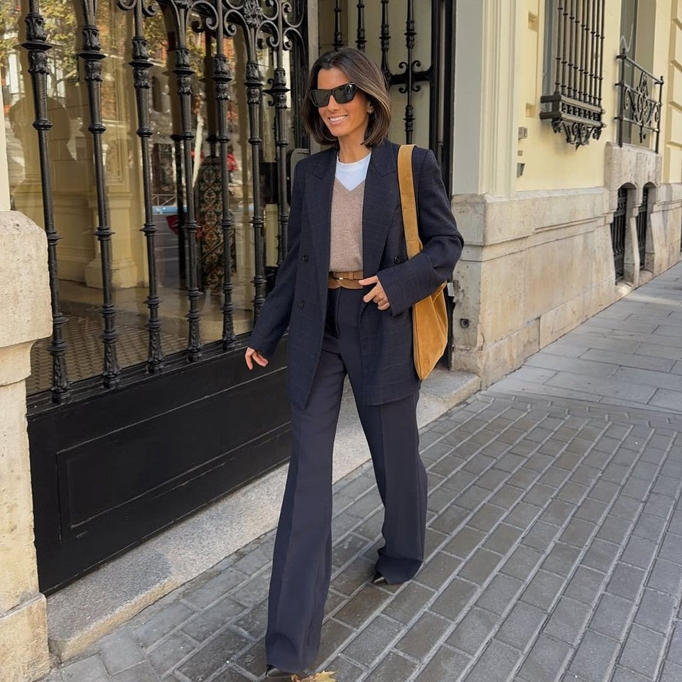 Smart Casual Business Casual Outfit Idea Smart Casual Business Casual Outfit Idea — Neutral Outfits 2027