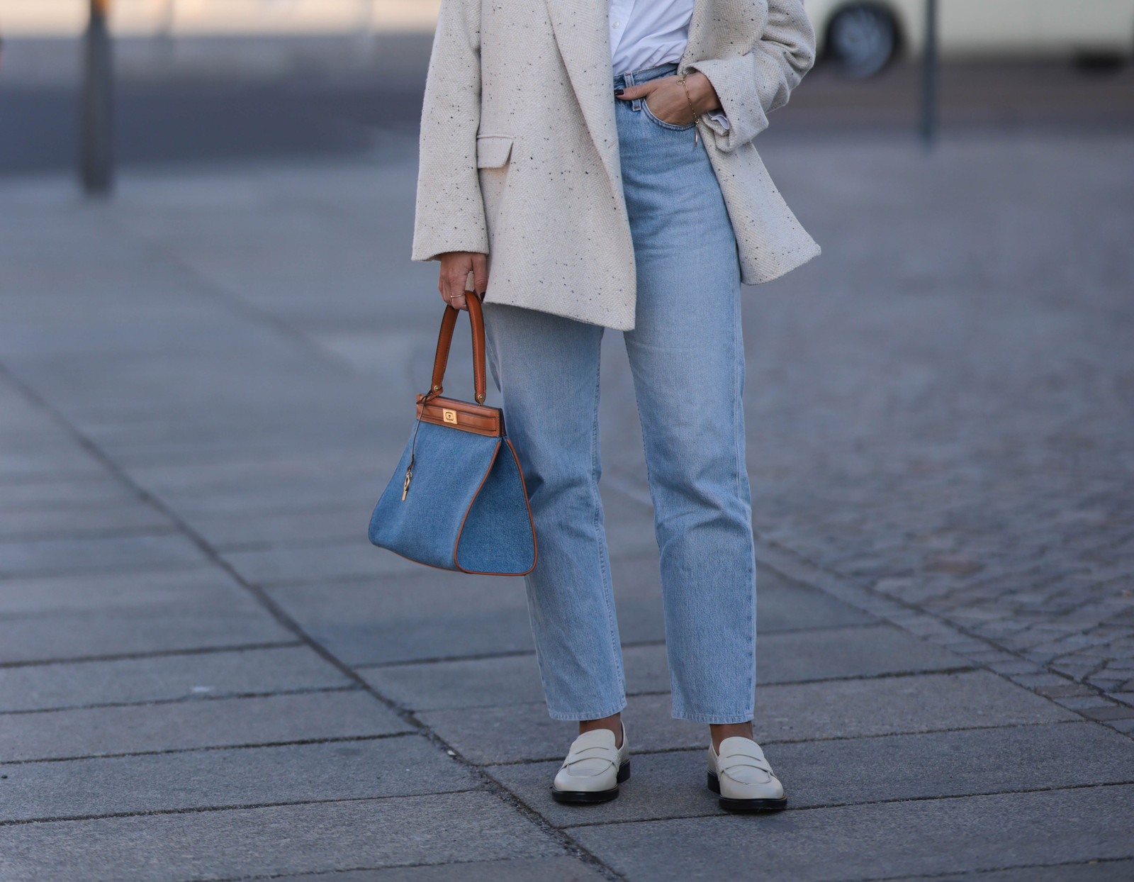 Casual Chic: Tweed Blazer and Denim Handbag Casual Chic: Tweed Blazer and Denim Handbag — Skinny Jeans Outfits 2027