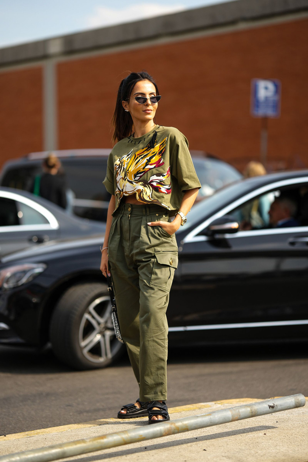 Casual Street Style Outfit Idea Casual Street Style Outfit Idea — Cargo Pants 2027