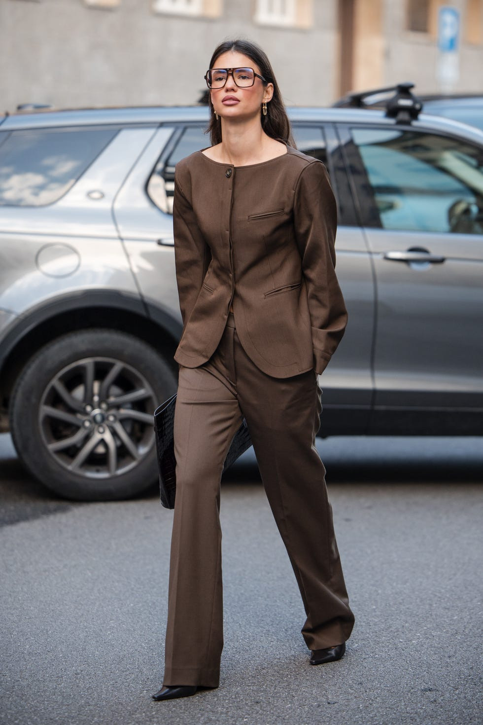 Structured Chocolate Brown Suit for Business Casual Structured Chocolate Brown Suit for Business Casual — Chocolate Brown Outfits 2027
