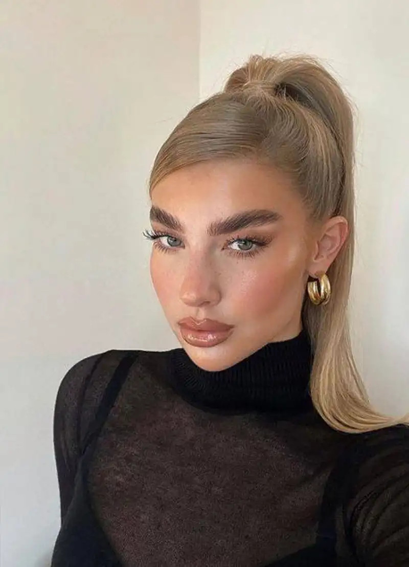 Blonde Visual Idea — Summer Ponytails 2027