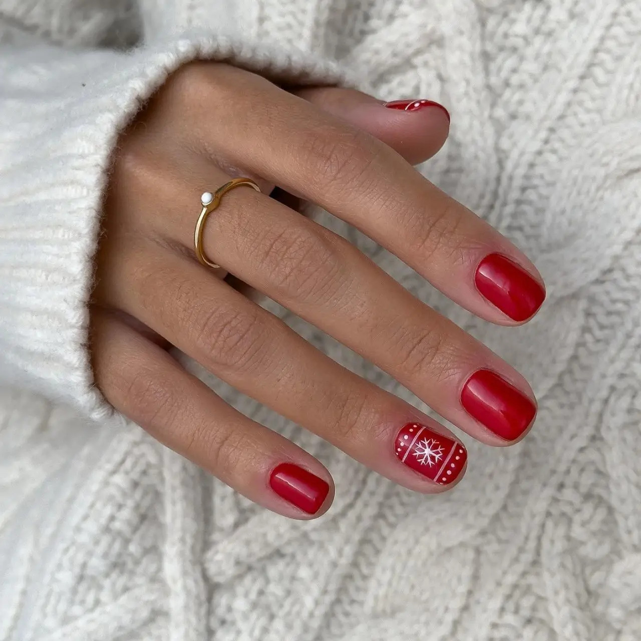 Christmas Winter Visual Idea Christmas Winter Visual Idea — Christmas Gel Nails 2026