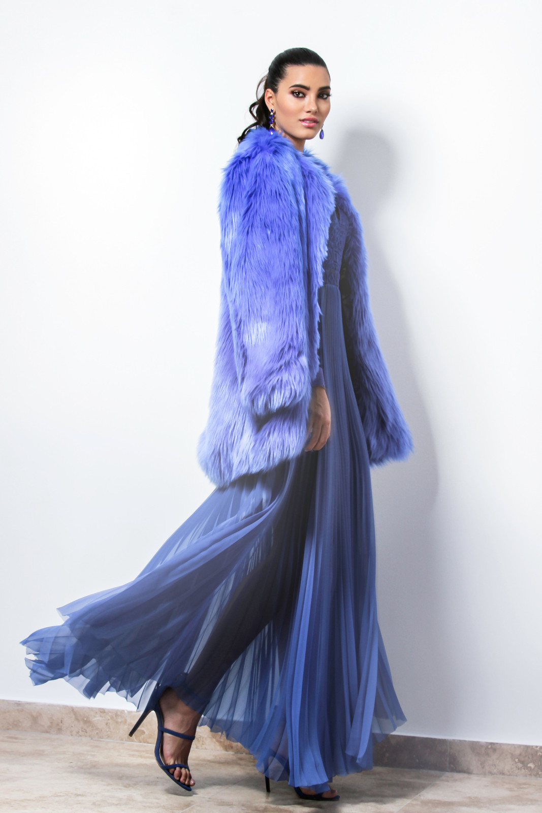 Muted Blue Chiffon Dress with Lavender Faux Fur Coat for Evening Muted Blue Chiffon Dress with Lavender Faux Fur Coat for Evening — Cobalt Blue Outfits 2027