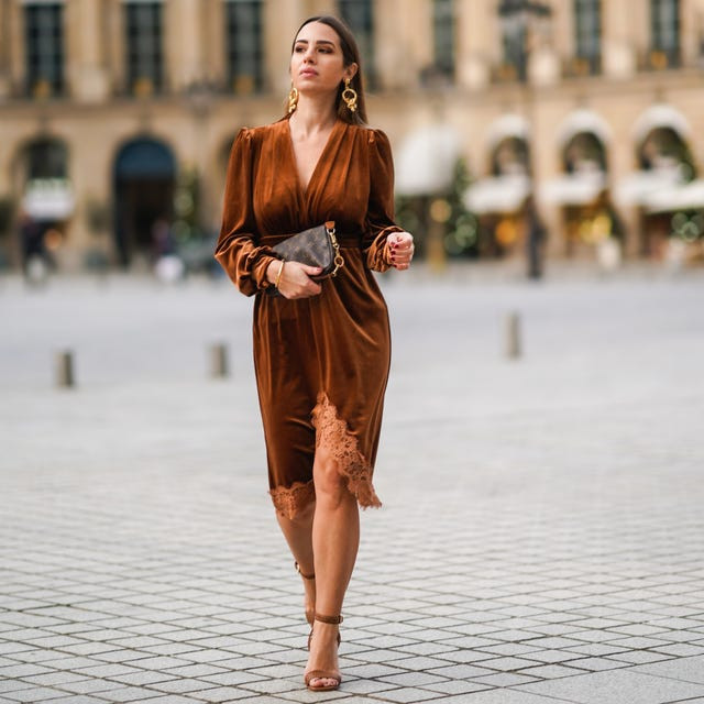 Brown Velvet Midi Dress with Lace Trim and V-Neckline Brown Velvet Midi Dress with Lace Trim and V-Neckline — Going Out Dresses 2027