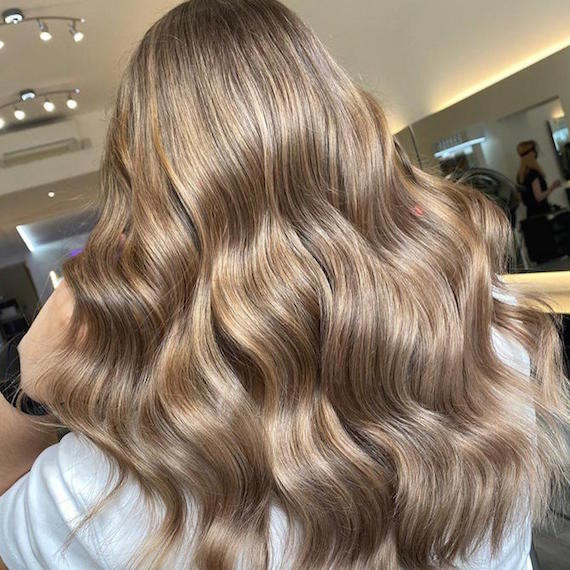 Neutral Blended Mid Back Waves — Beige Blonde Hair 2027