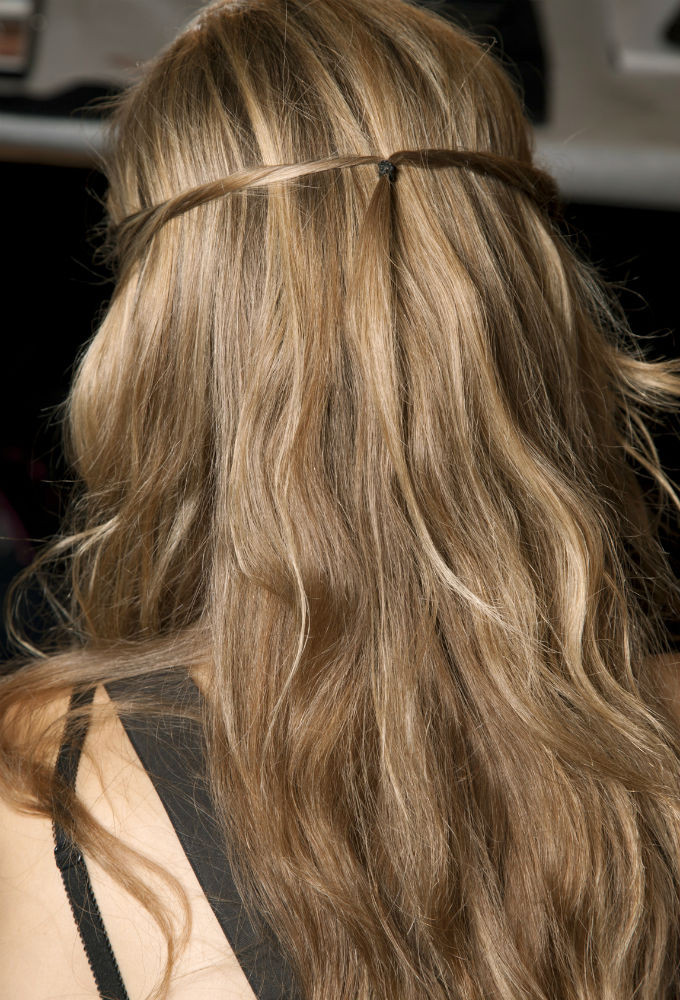 Back View Medium Crop Visual Idea Back View Medium Crop Visual Idea — Simple Hairstyles 2027