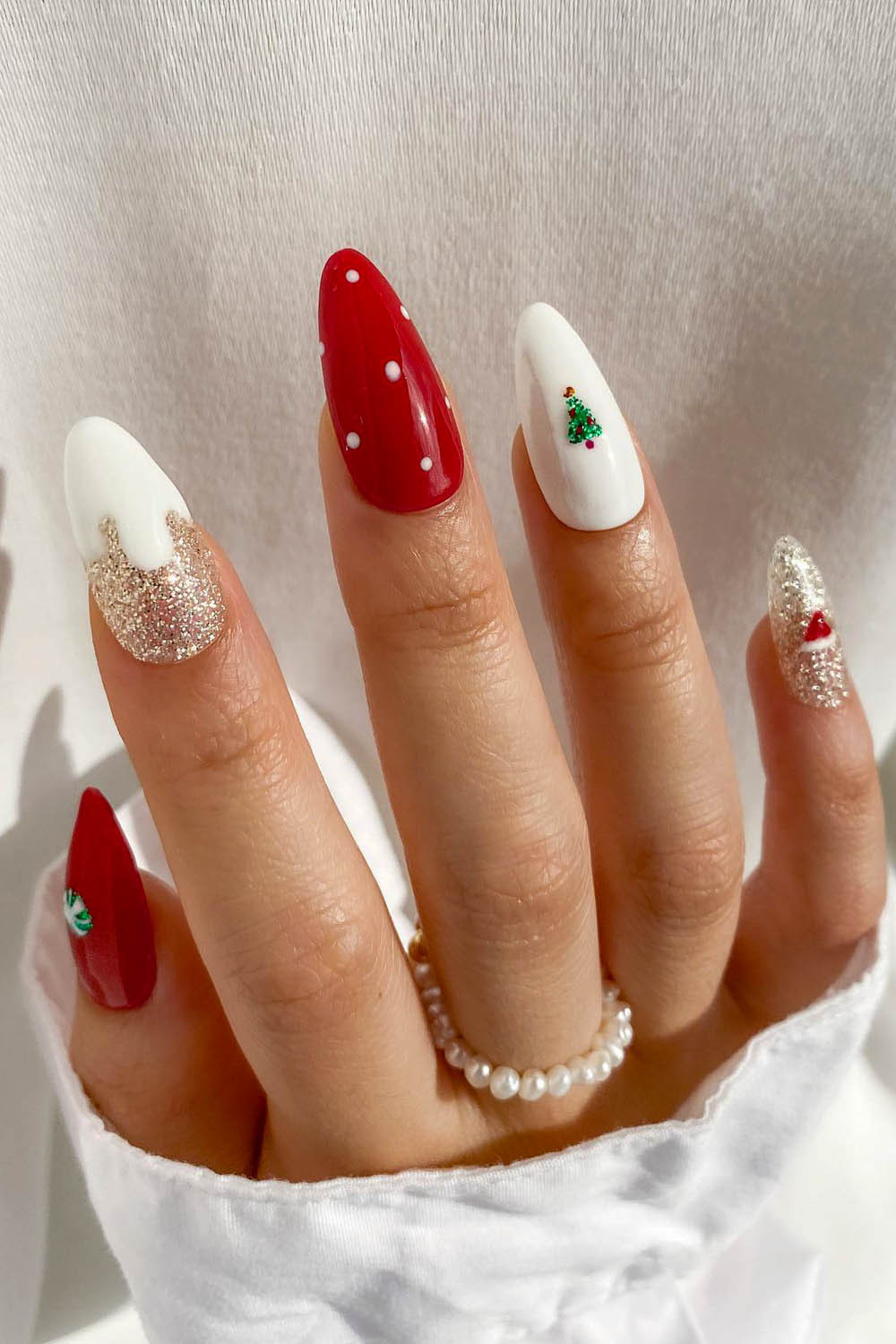 Red White Green Christmas Tree Almond Nails Red White Green Christmas Tree Almond Nails — Christmas Tree Nails 2026