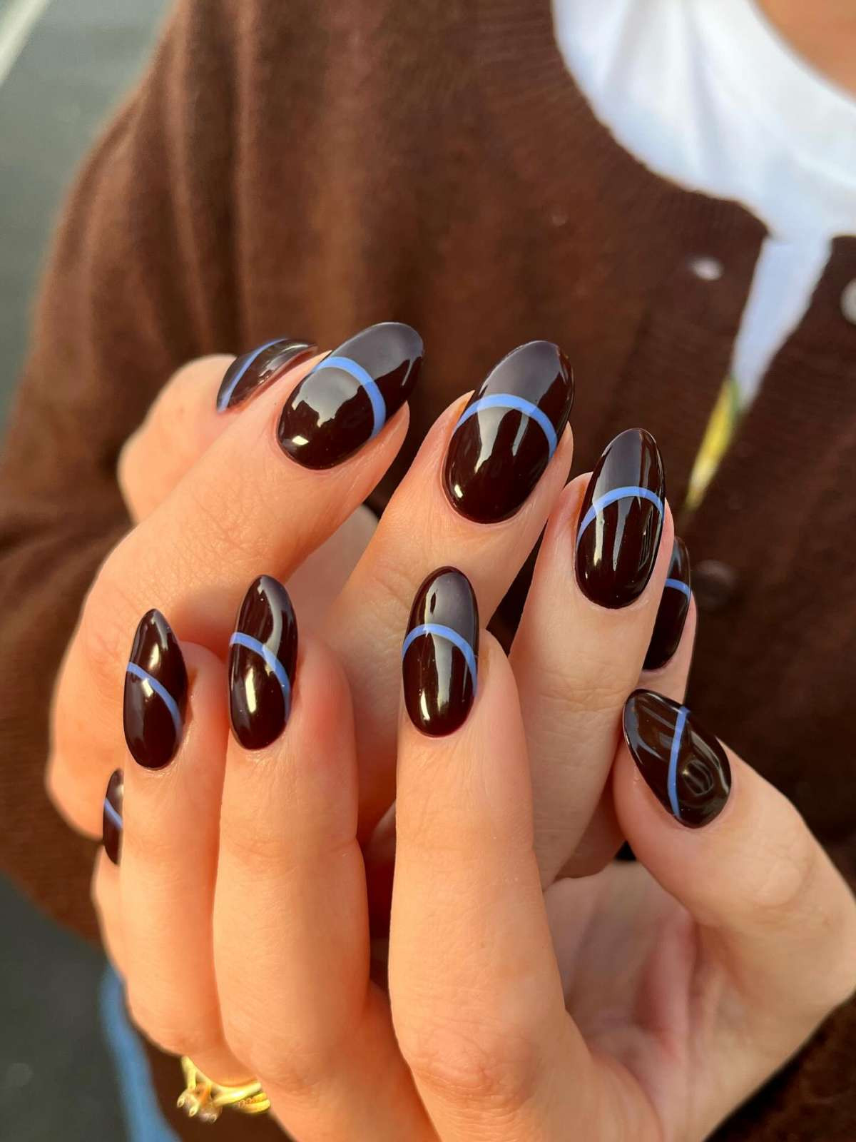 Modern Chic Visual Idea Modern Chic Visual Idea — Mocha Nails 2027