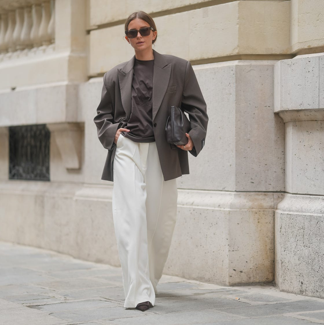 Dark Brown Pointed-Toe Shoes Outfit Idea Dark Brown Pointed-Toe Shoes Outfit Idea — Linen Outfits 2027