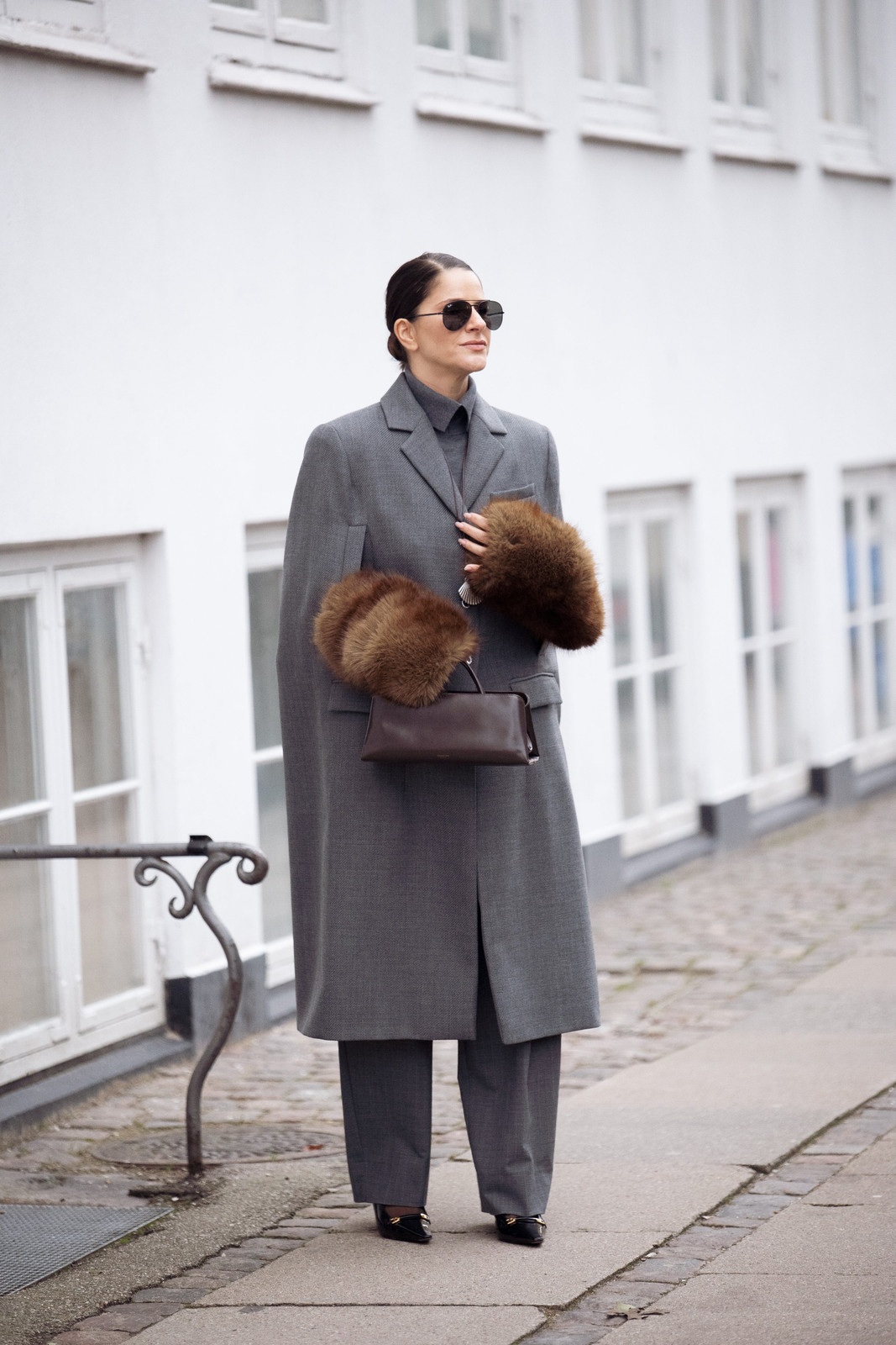 Formal Business Outfit Idea Formal Business Outfit Idea — Neutral Outfits 2027