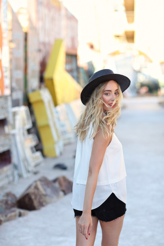 White Sneakers Outfit Idea — Las Vegas Outfits 2027