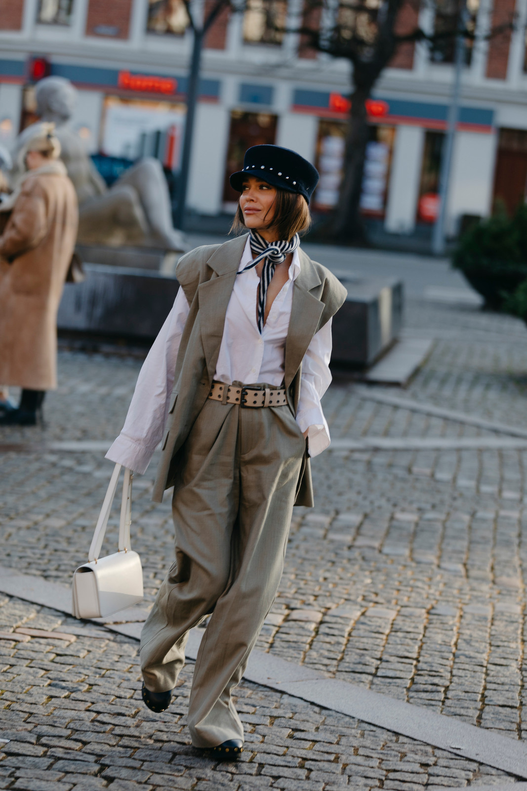 Oversized Grey Vest with White Shirt and Beige Trousers Oversized Grey Vest with White Shirt and Beige Trousers — Vests 2027