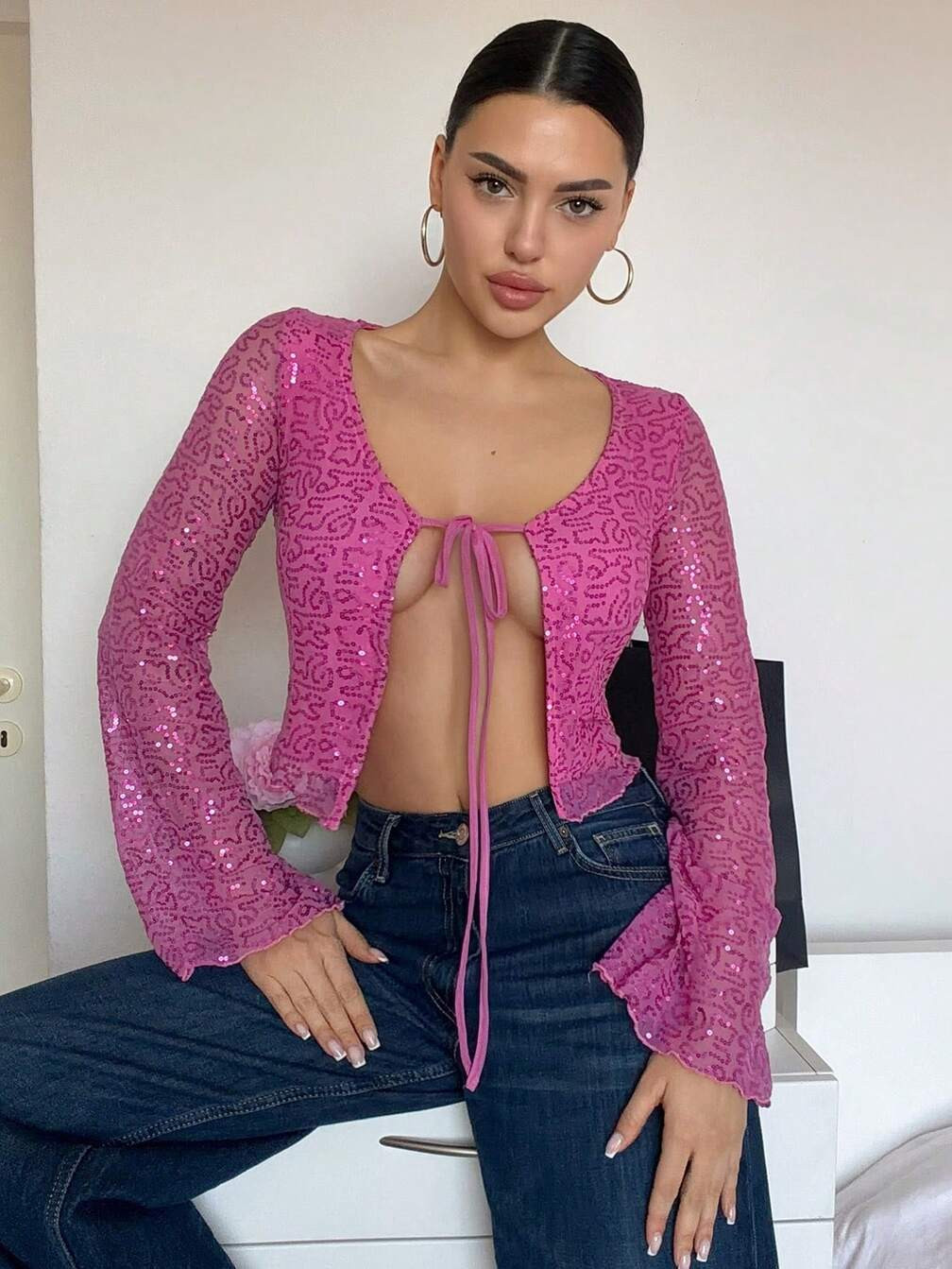 Top corto de lentejuelas brillantes rosa fuerte, Top de mujer con nudo delantero para fiesta de los 70 en otoño, Tops de manga larga, Camiseta de crucero Y2K de moda para vacaciones｜DAZY