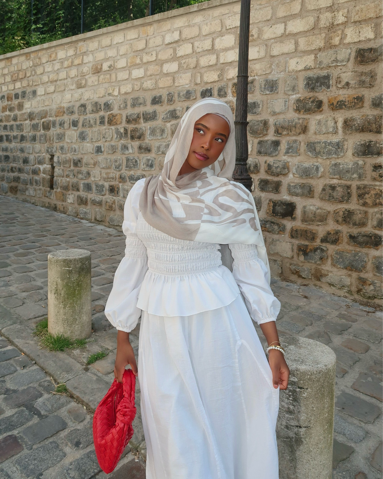 White Smocked Dress with Bohemian Patterned Hijab White Smocked Dress with Bohemian Patterned Hijab — Hijab Outfits 2027