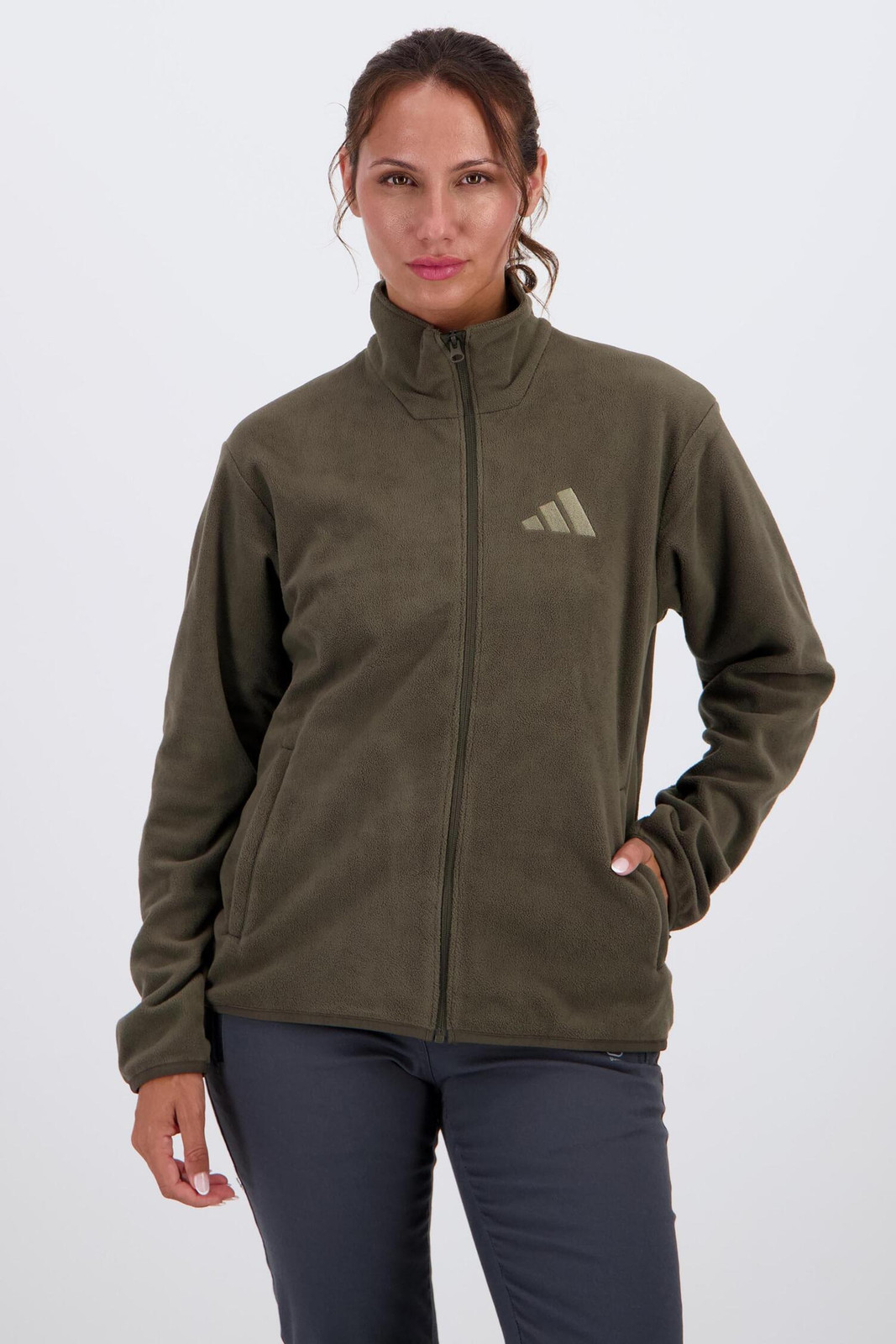 Olive Green Fleece Jacket with Casual Trousers Olive Green Fleece Jacket with Casual Trousers — Fleece Outfits 2027