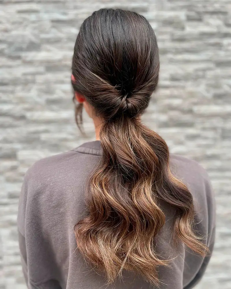 Low Twisted Ponytail With Soft Waves Low Twisted Ponytail With Soft Waves — Simple Hairstyles 2027