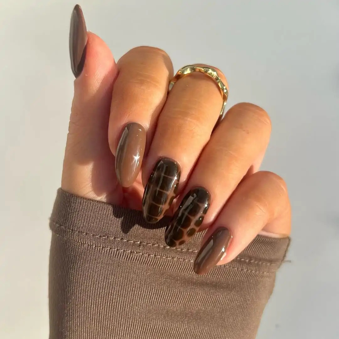 Fashion-Forward Statement Visual Idea Fashion-Forward Statement Visual Idea — Dark Nails 2027