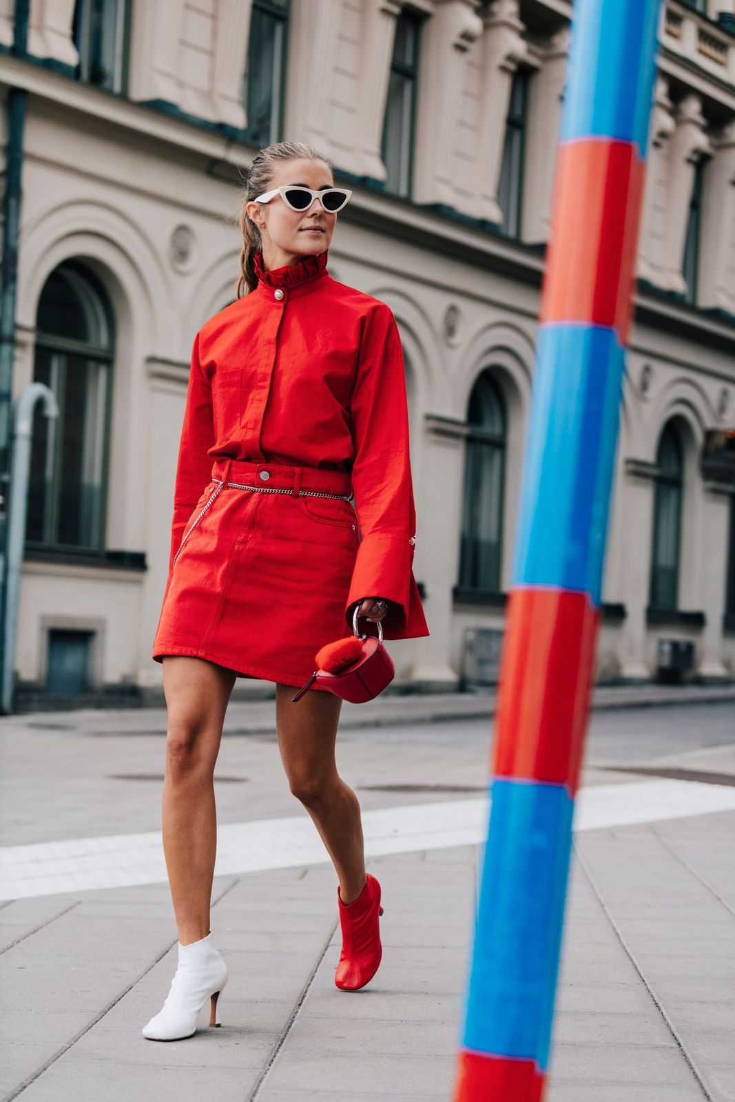 Monochromatic Red Mini Skirt Set with White Sunglasses Monochromatic Red Mini Skirt Set with White Sunglasses — Red Outfits 2027