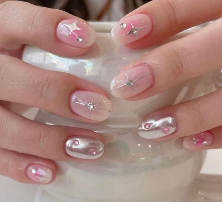 Visual Idea Visual Idea — Mom Nails 2027