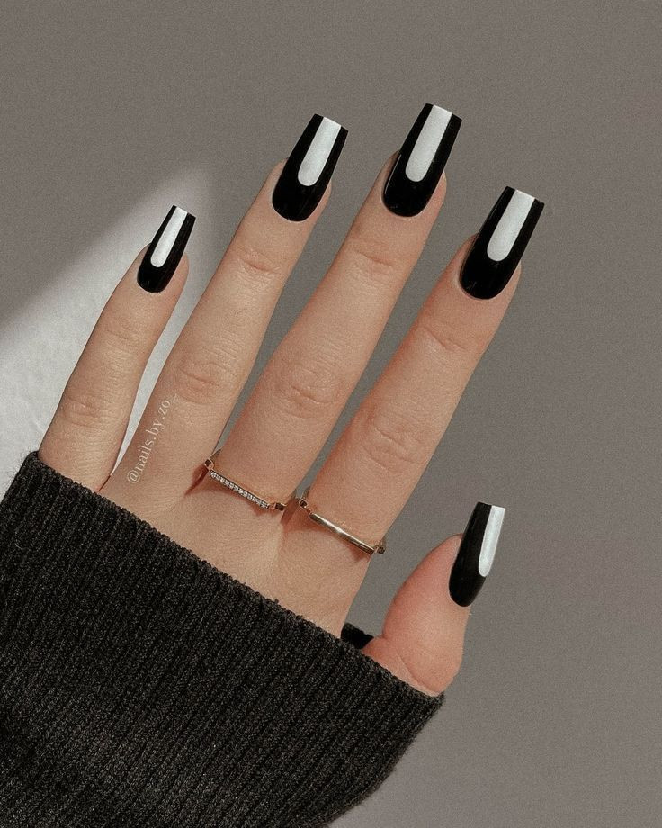 Chic Everyday Visual Idea Chic Everyday Visual Idea — Black Nails 2027