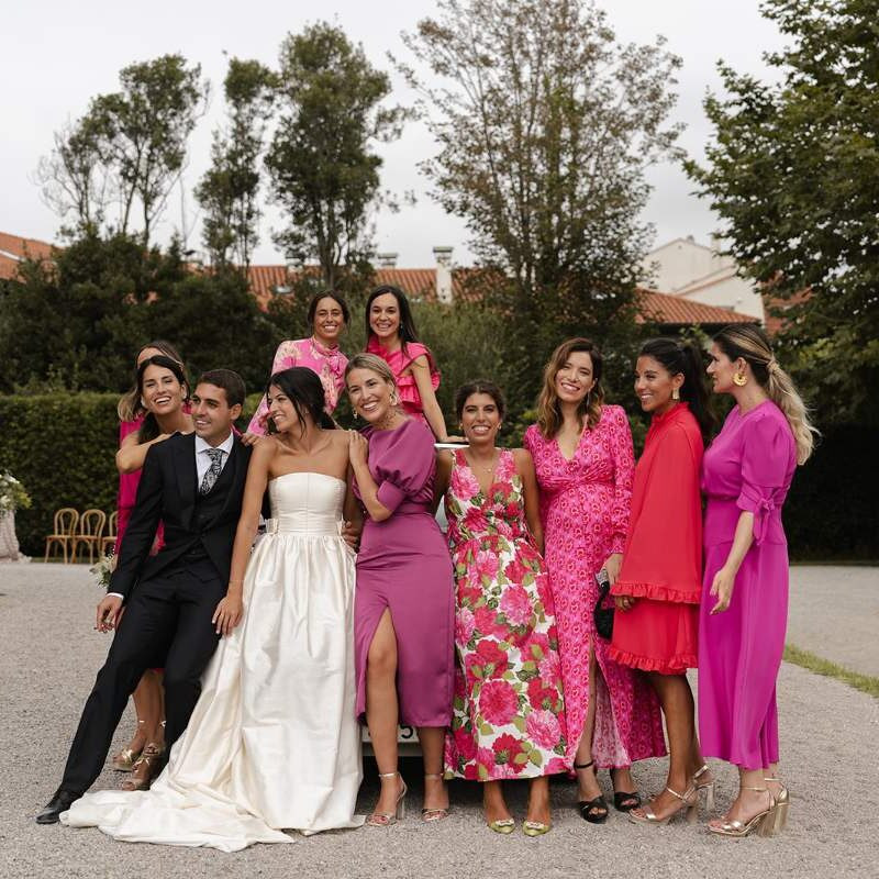 Vibrant Cocktail Dresses in Pink and Red Hues Vibrant Cocktail Dresses in Pink and Red Hues — Wedding Guest Outfits Cocktail 2027