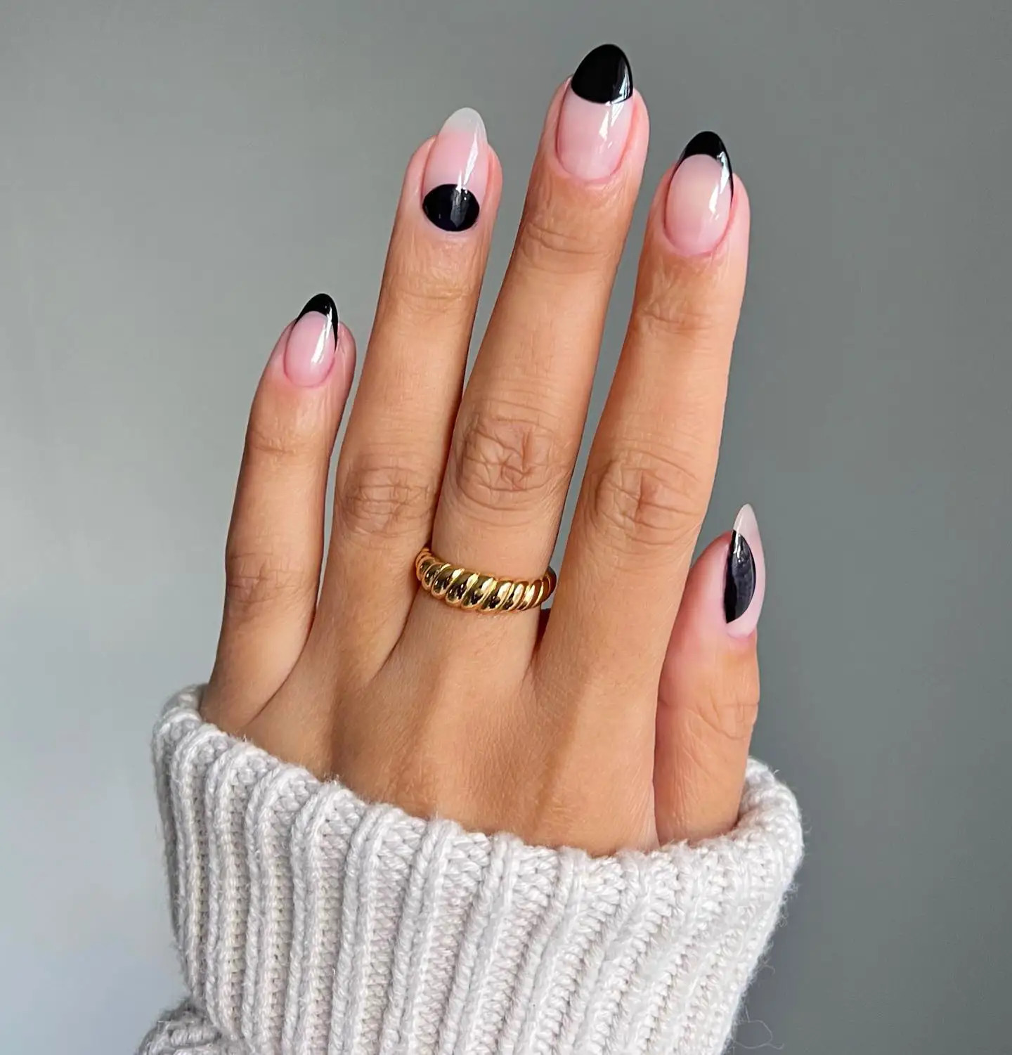 Geometric Black Accents on Pink Geometric Black Accents on Pink — Dark Nails 2027
