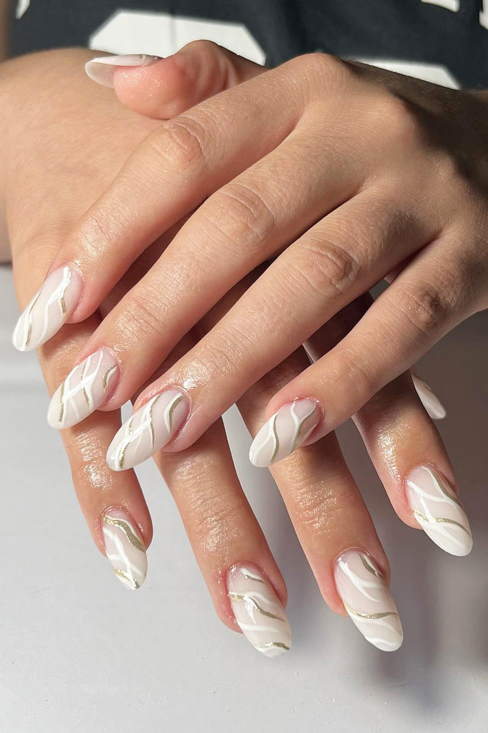 Wavy Gold Line French Almond Nails Wavy Gold Line French Almond Nails — Bridesmaid Nails 2027