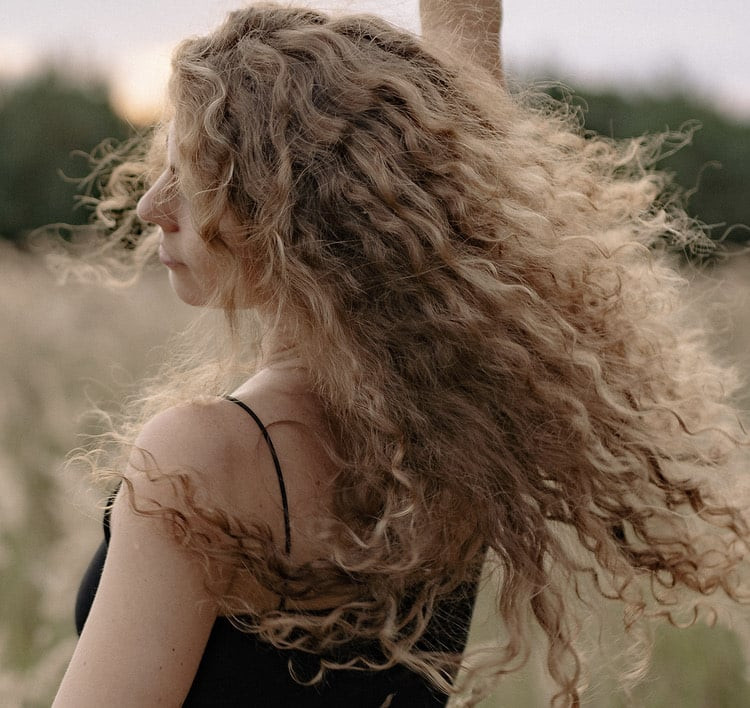Side View Lived-In Blonde Waves — Blonde Ombre Hair 2027