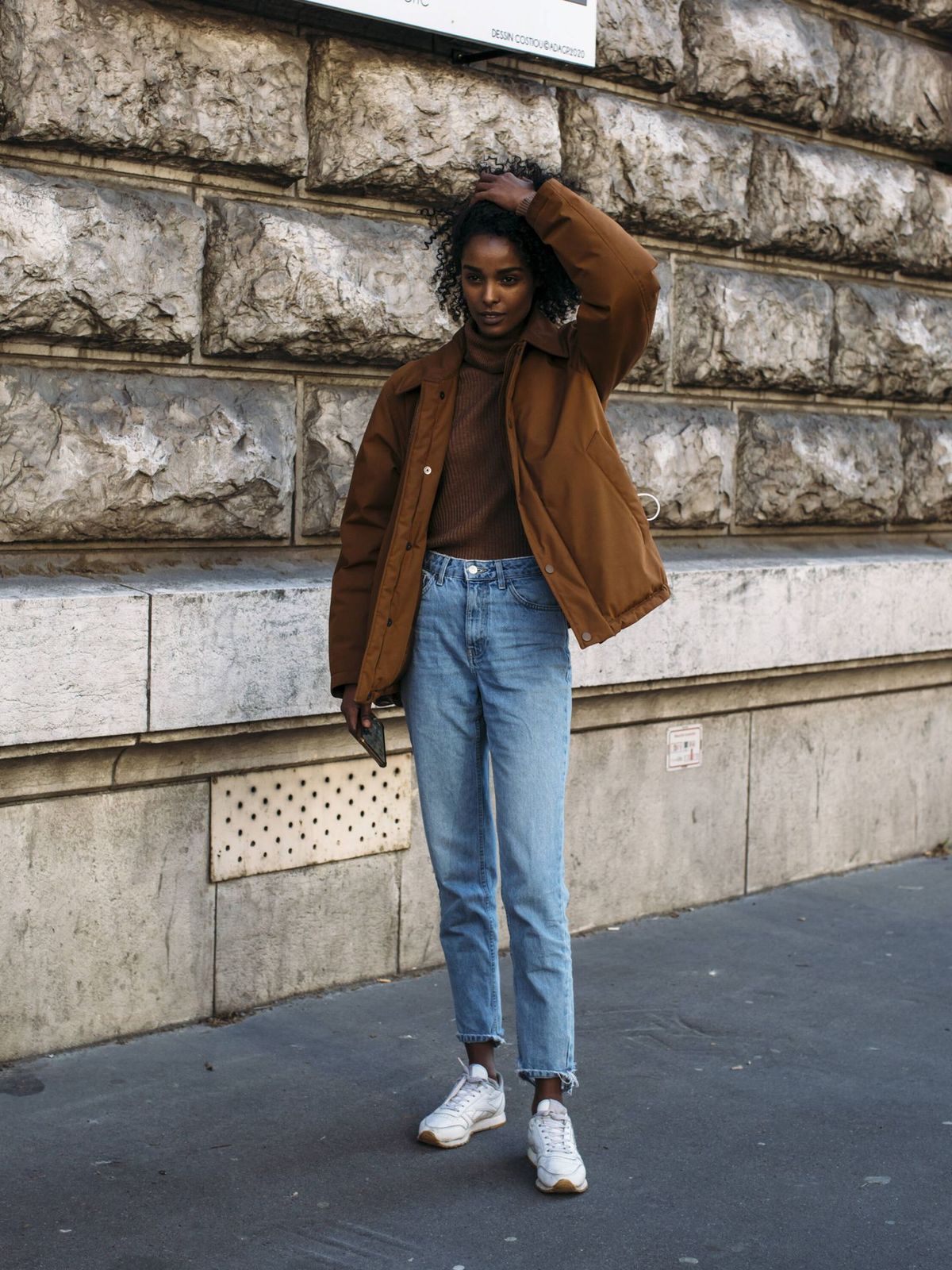 Puffer Jacket and Turtleneck with Straight-Leg Jeans Puffer Jacket and Turtleneck with Straight-Leg Jeans — White Sneakers Outfits 2027