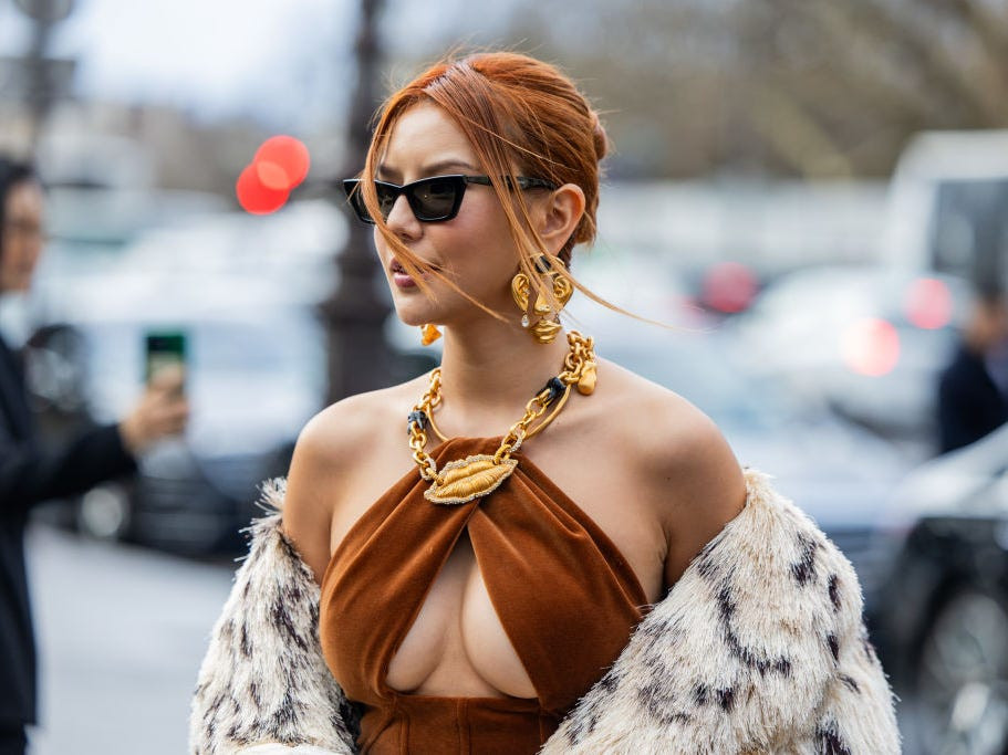 Glamorous Evening: Fur Coat with Velvet Top and Gold Jewelry Glamorous Evening: Fur Coat with Velvet Top and Gold Jewelry — Mob Wife Outfits 2027