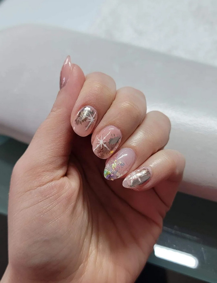 Glossy With Glitter And Foil Visual Idea Glossy With Glitter And Foil Visual Idea — Simple Winter Nails 2027