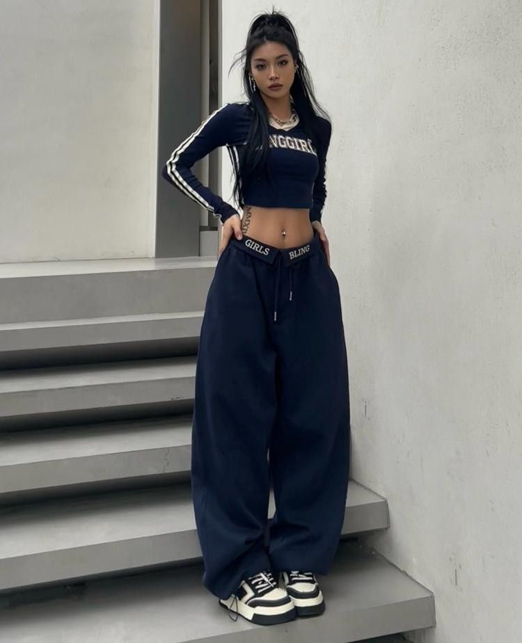 Full Velour Tracksuit: The Ultimate Y2K Casual Statement Full Velour Tracksuit: The Ultimate Y2K Casual Statement — 2000s Outfits 2027
