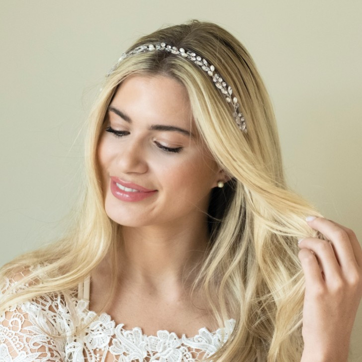 Ash Blonde Visual Idea Ash Blonde Visual Idea — Pearl Headband Hairstyles 2027
