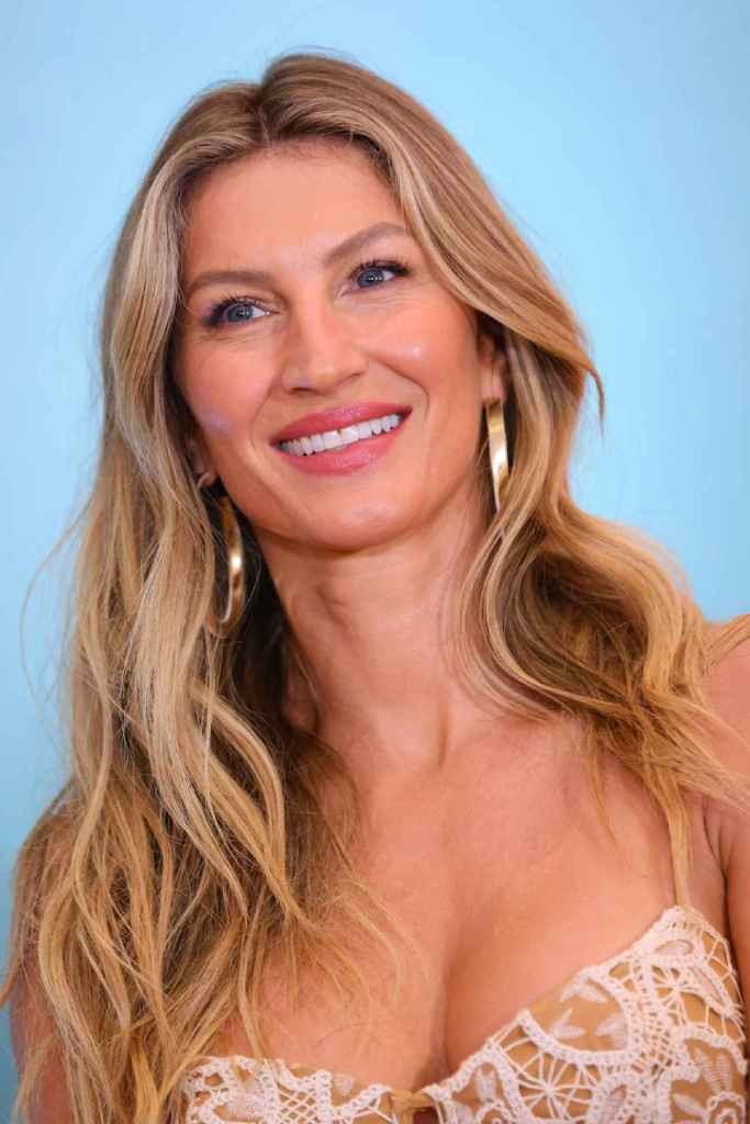 Golden Blonde With Sunkissed Highlights Visual Idea Golden Blonde With Sunkissed Highlights Visual Idea — Blonde Hair Trends 2027