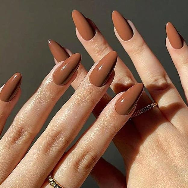 Milk Chocolate Glossy Stilettos — Espresso Nails 2027