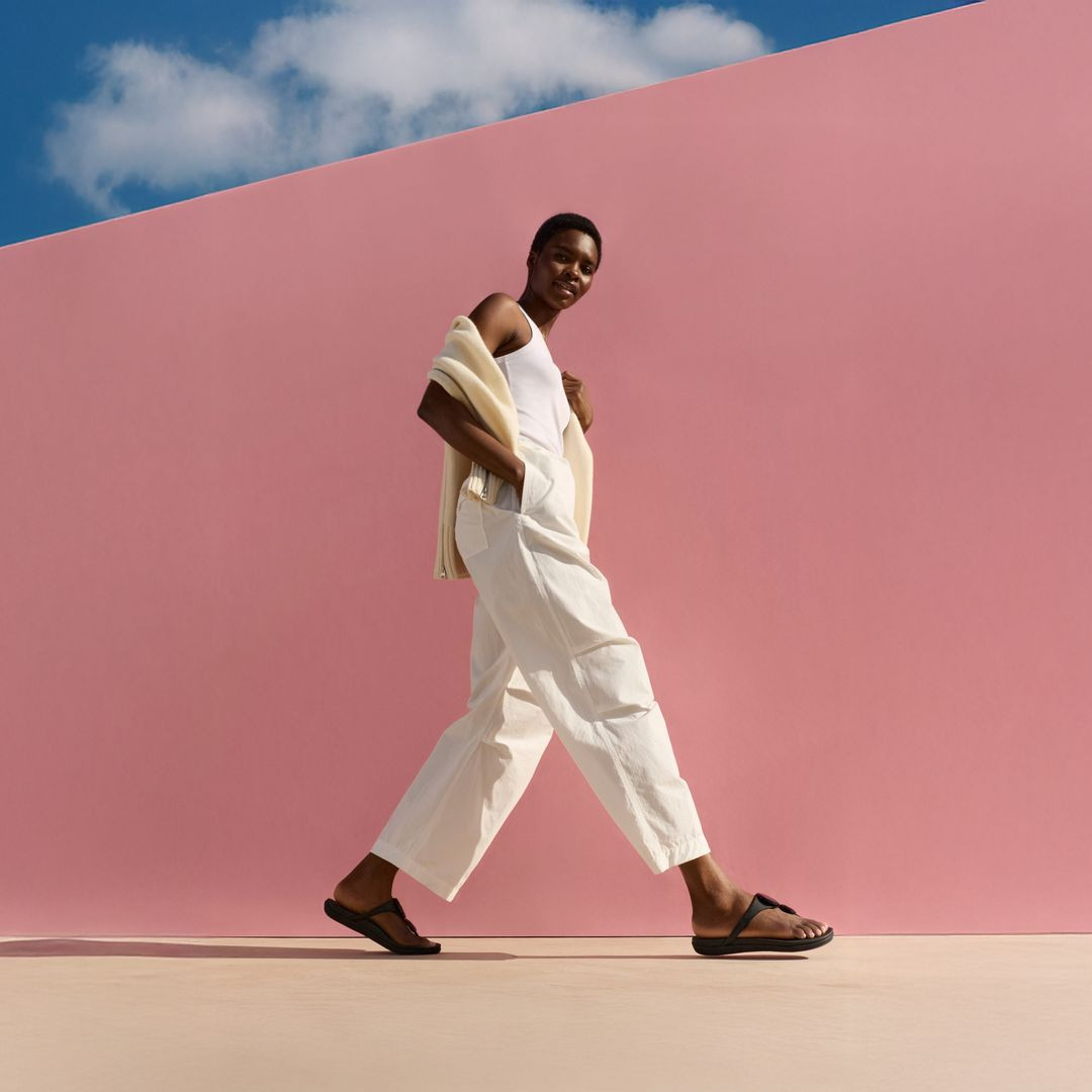 White Wide-Leg Trousers and Platform Sandals for Casual Summer White Wide-Leg Trousers and Platform Sandals for Casual Summer — Summer Outfits 2027 with Sandals