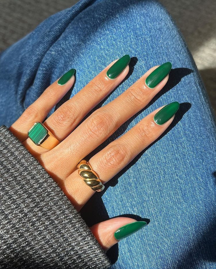 Glossy Visual Idea Glossy Visual Idea — Green Nails 2027