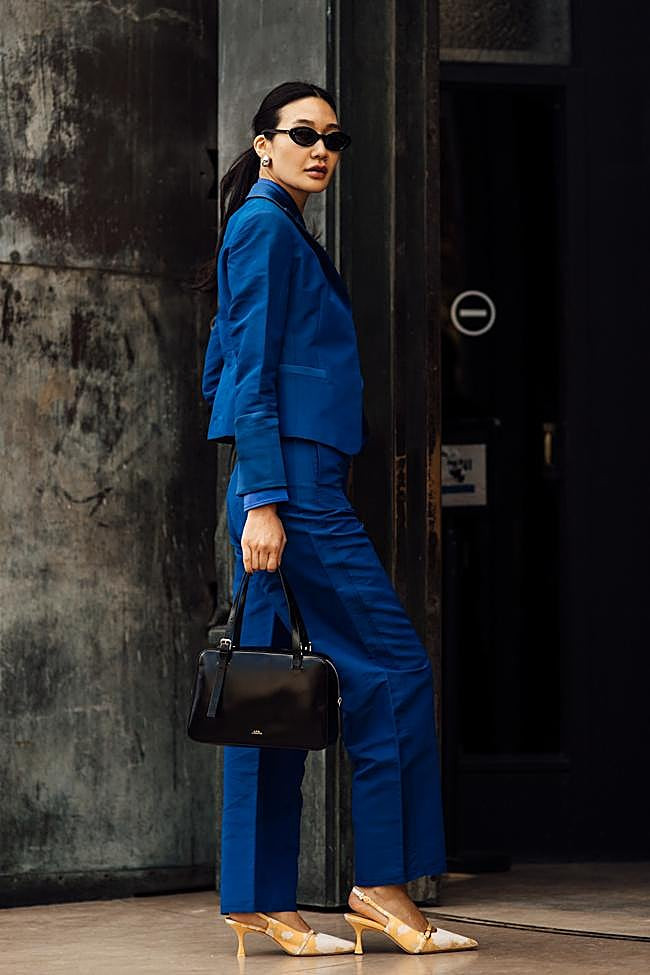 Sharp Cobalt Blue Suit with Light Blue Shirt for Smart Casual Sharp Cobalt Blue Suit with Light Blue Shirt for Smart Casual — Cobalt Blue Outfits 2027