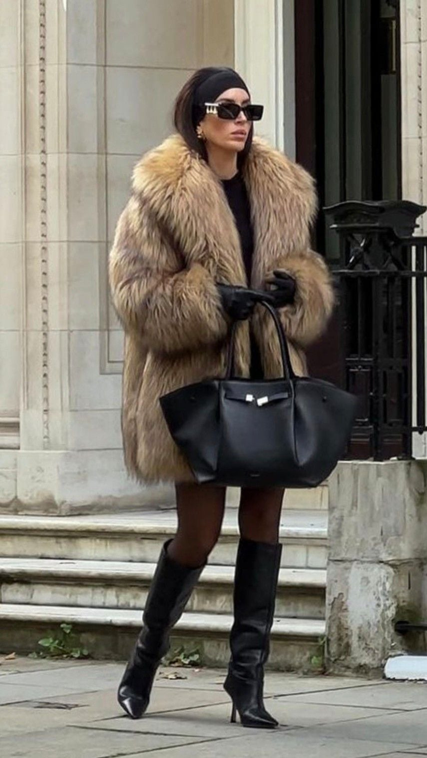Glamorous Night Out: Tan Fur Coat and Black Accents Glamorous Night Out: Tan Fur Coat and Black Accents — Mob Wife Outfits 2027