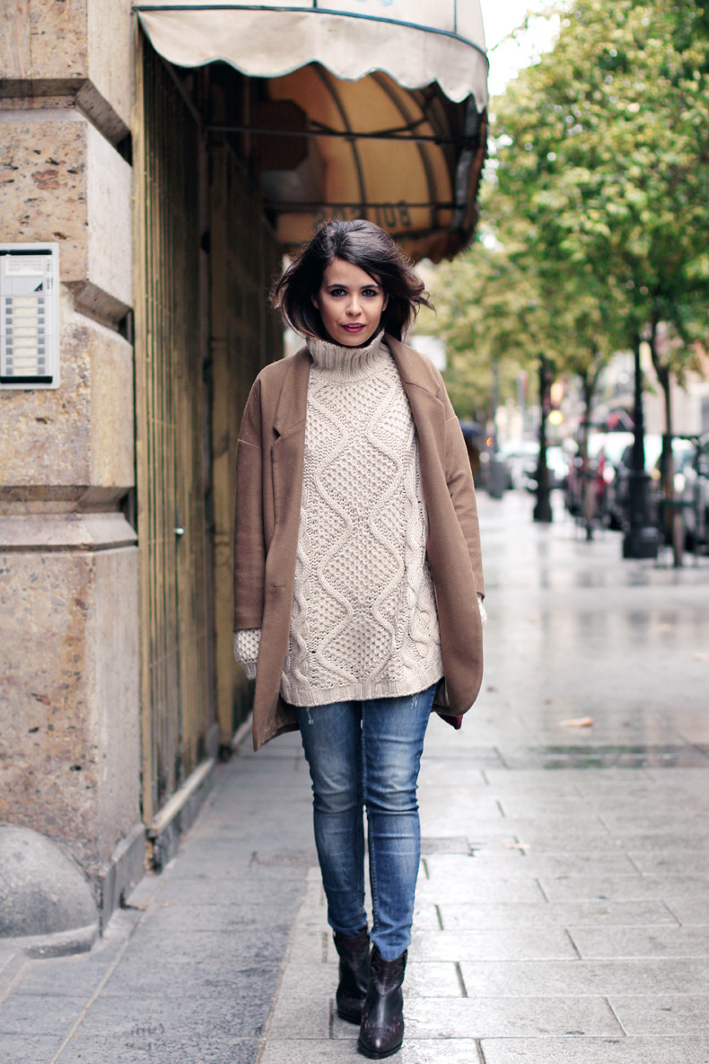 Casual Everyday Outfit Idea Casual Everyday Outfit Idea — Sweater and Jeans Outfits 2027