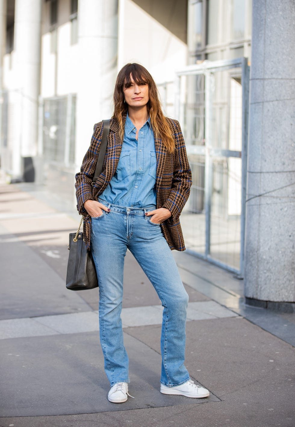 Light Blue Straight Leg Jeans with Checked Blazer and Denim Shirt Light Blue Straight Leg Jeans with Checked Blazer and Denim Shirt — Straight Leg Jeans 2027