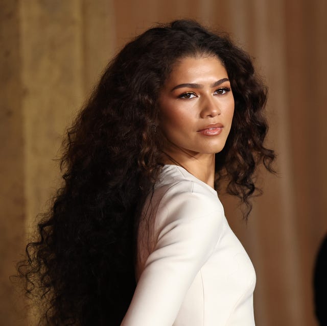 Mid-Back Layers With Vibrant Highlights Mid-Back Layers With Vibrant Highlights — 3B Curly Hairstyles 2027