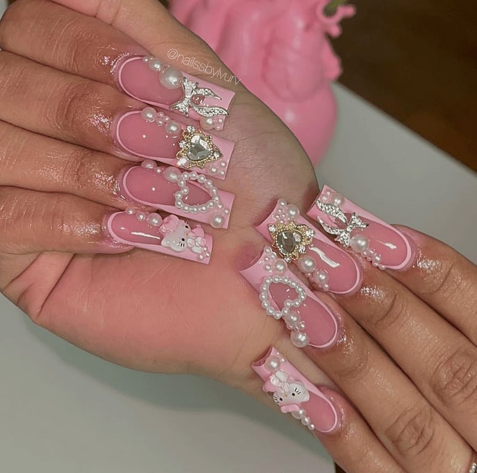 Long Square Soft Pink Nails with 3D Hello Kitty Long Square Soft Pink Nails with 3D Hello Kitty — 3D Hello Kitty Nails 2027