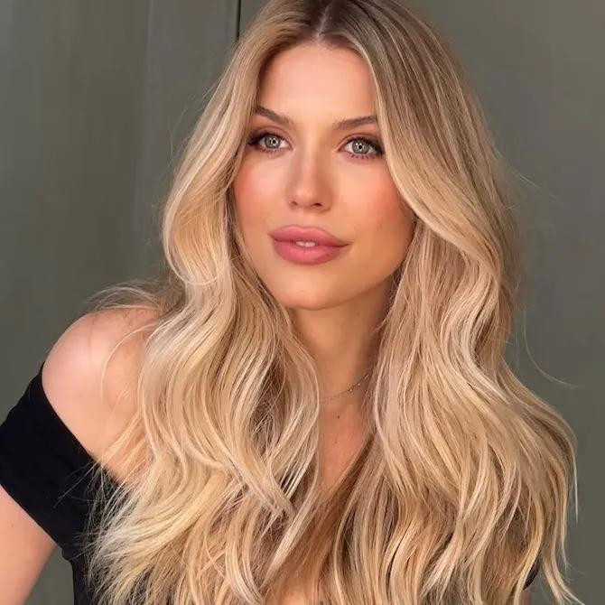 Golden Blonde With Sun-Kissed Highlights Visual Idea Golden Blonde With Sun-Kissed Highlights Visual Idea — Blonde Hair Trends 2027
